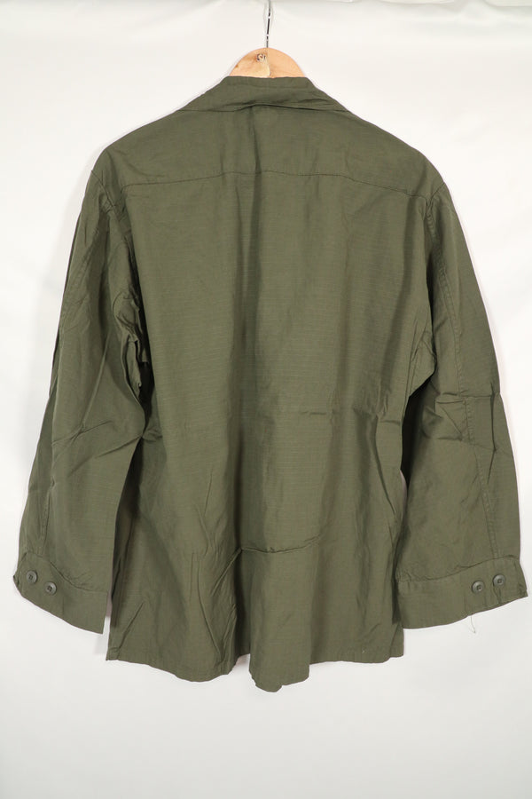 เสื้อแจ็คเก็ต Jungle Fatigue รุ่นที่ 4 ของแท้ Deadstock ไซส์ LS สภาพเก็บระยะยาว E