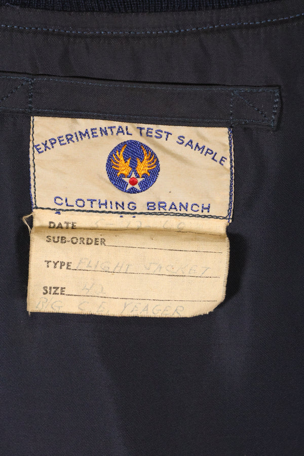 1969年 チャック・イエーガー空軍少将 テストサンプルブランチ製 フライトジャケット 徽章なし