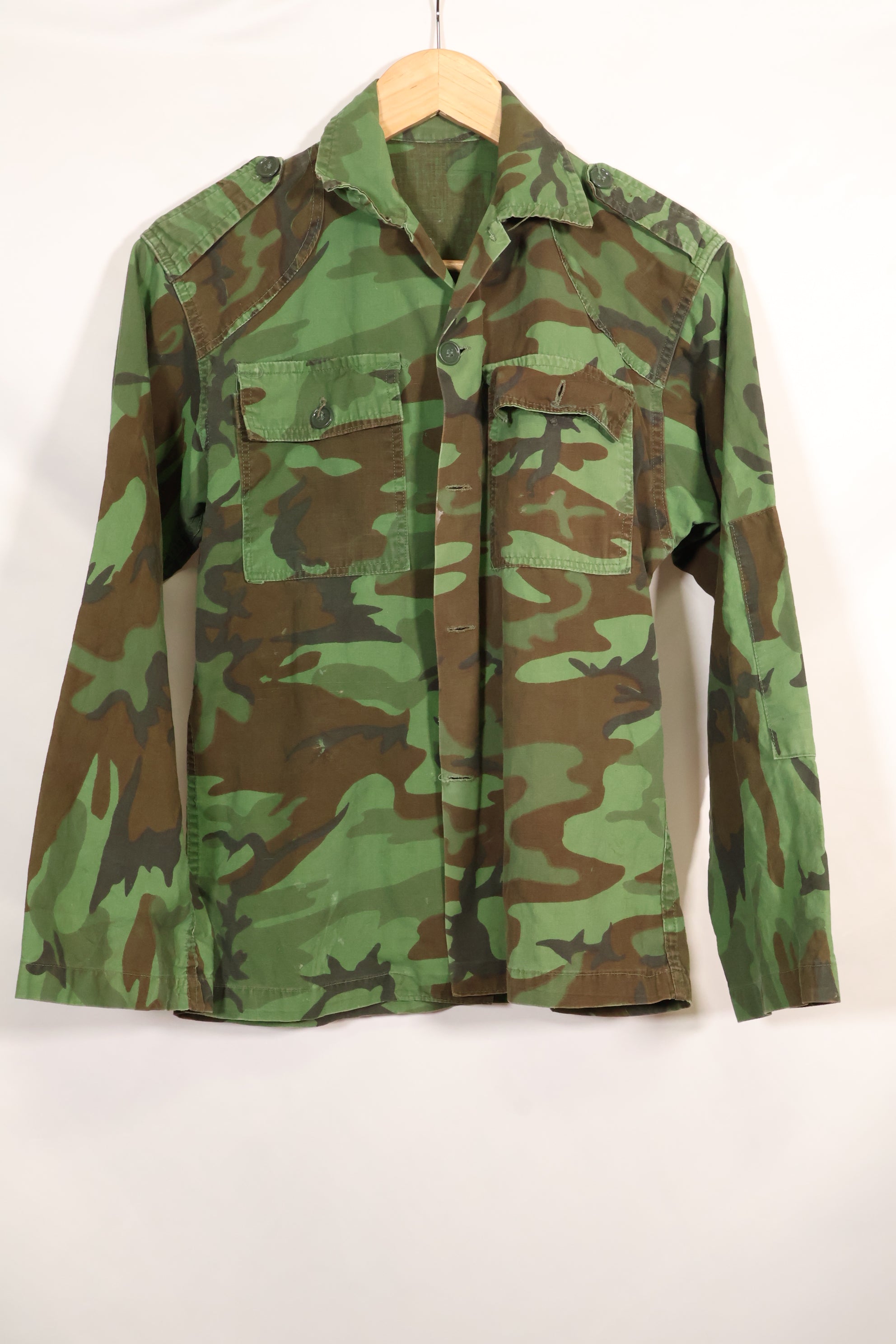 1960年代 ポップリン製 ARVN リーフ迷彩 シャツ 薄手生地 レア品 中古品