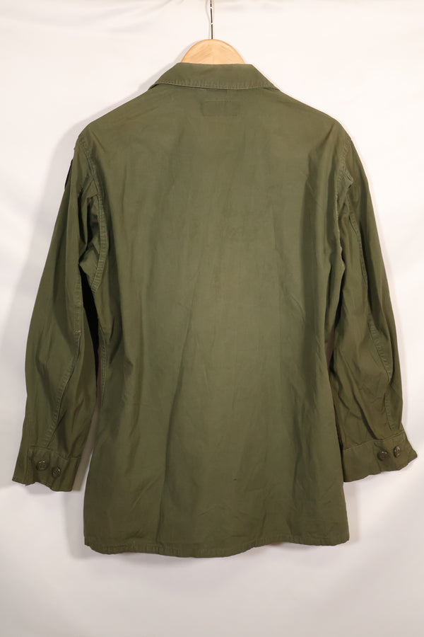 เสื้อแจ็คเก็ต Jungle Fatigue MR รุ่นที่ 2 ประมาณปี 1965 ของแท้พร้อมแพตช์ แผนกที่มีชื่อเสียง มือสอง