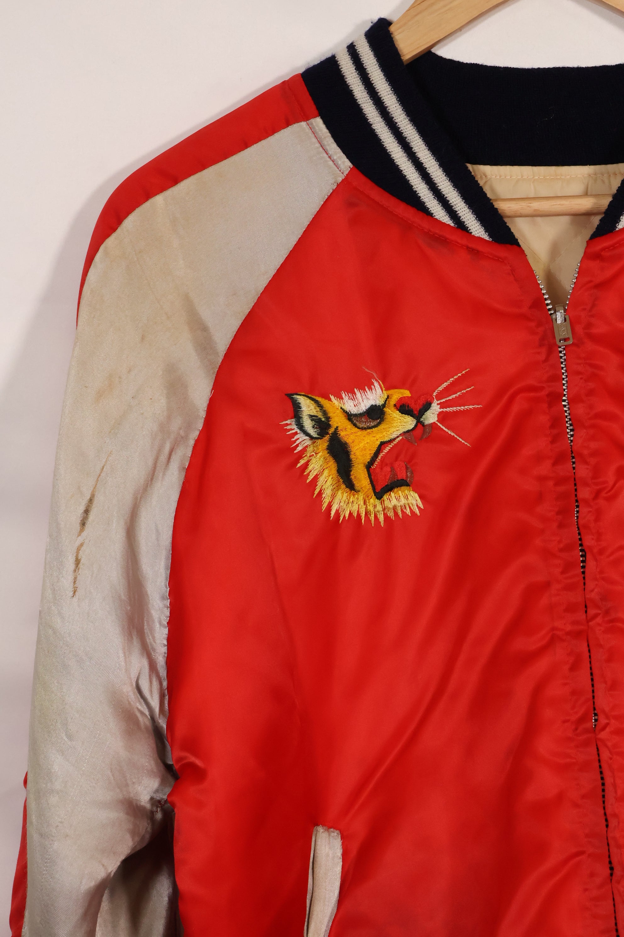 1970年代 日本製 Japan Jacket 中古品 スカジャン 赤白 当時の再現品 修繕あり