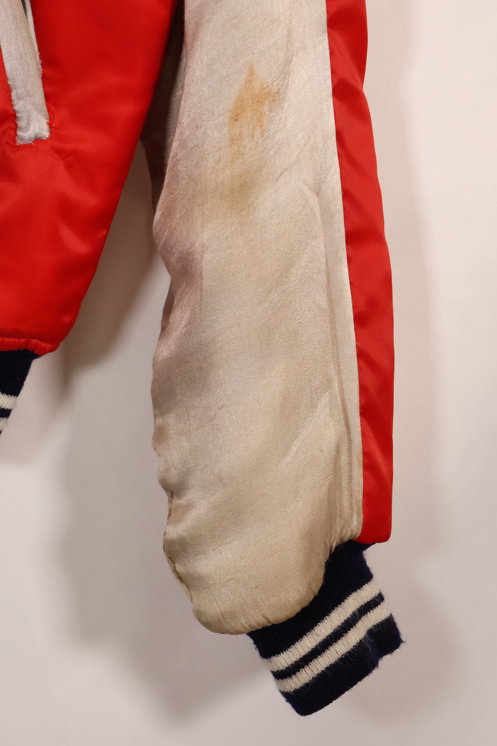 1970年代 日本製 Japan Jacket 中古品 スカジャン 赤白 当時の再現品 修繕あり