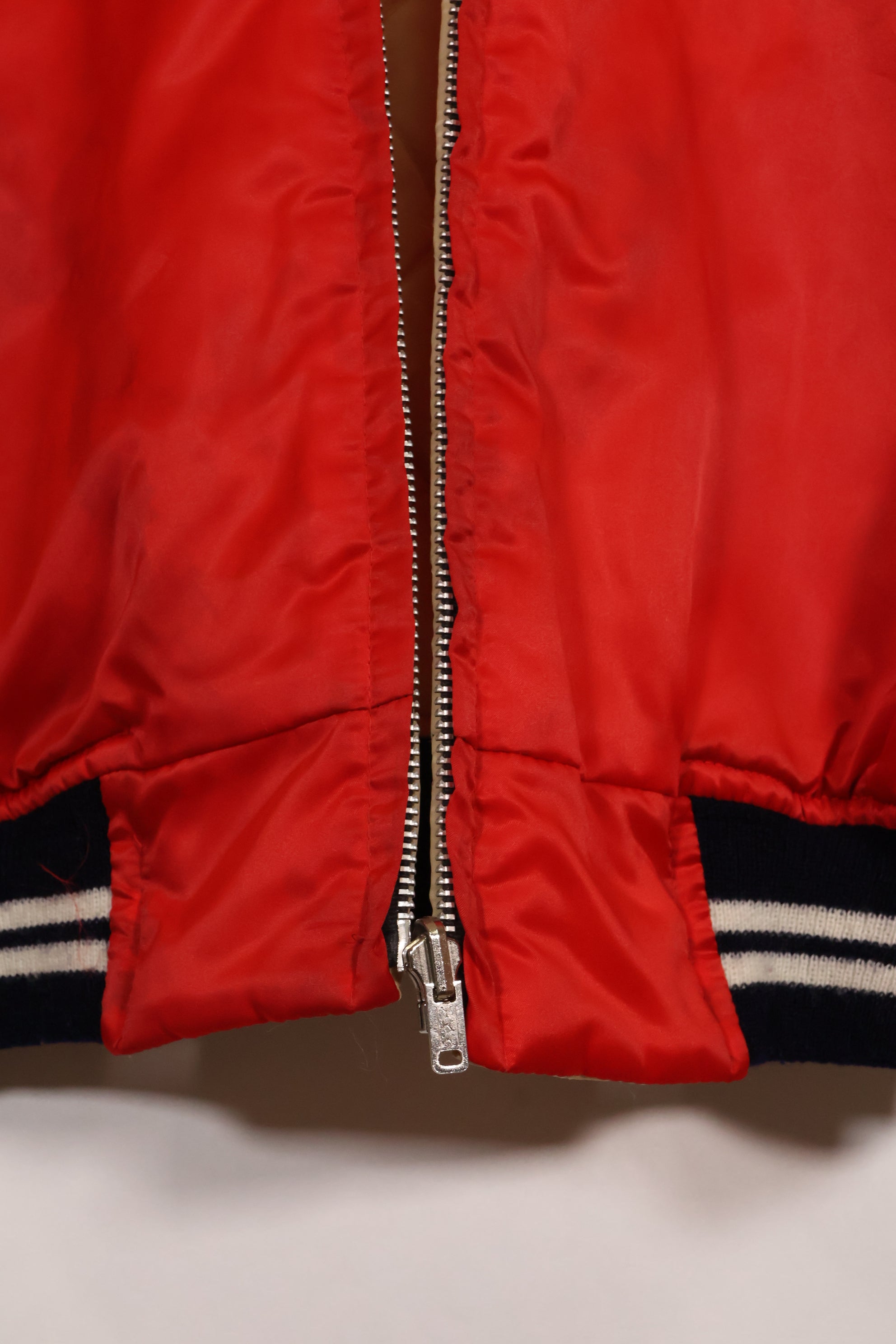 1970年代 日本製 Japan Jacket 中古品 スカジャン 赤白 当時の再現品 修繕あり