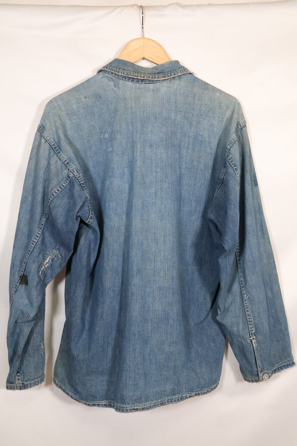 เสื้อเชิ้ตยีนส์ทหารสหรัฐฯ มือสองจากยุค 1930 มีกระดุม 3 เม็ด
