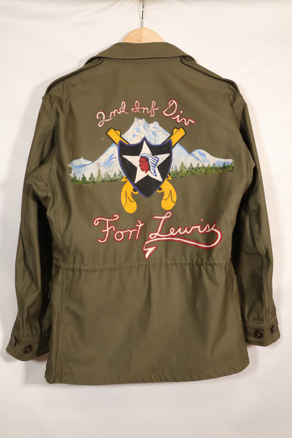เสื้อแจ็คเก็ตสนาม M43 ของกองทัพบกสหรัฐฯ ยุค 1940 สำหรับทหารราบที่ 2 ทาสีพิเศษ สภาพเกือบสมบูรณ์