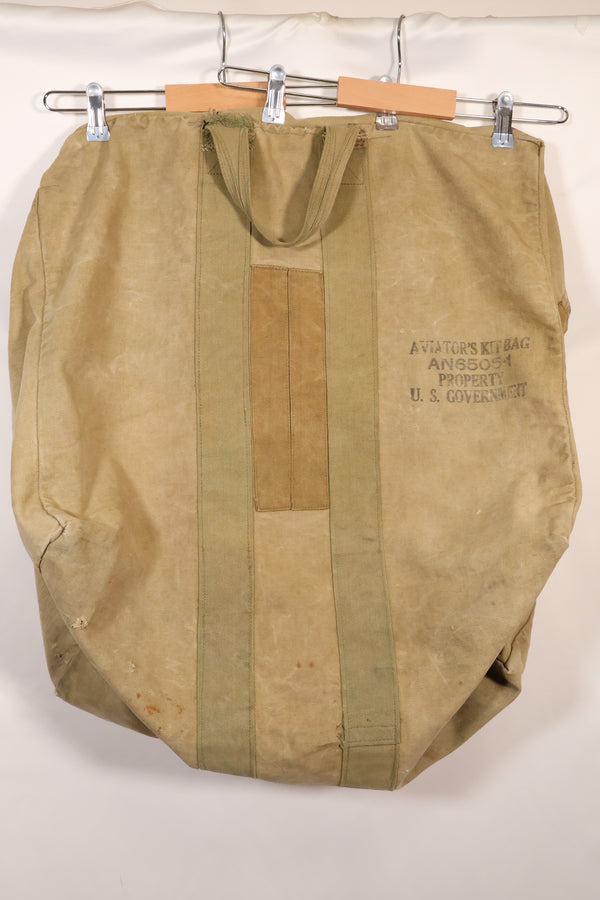 กระเป๋าใส่ชุดนักบิน USAAF ของกองทัพอากาศสหรัฐฯ มือสองจากยุค 1940