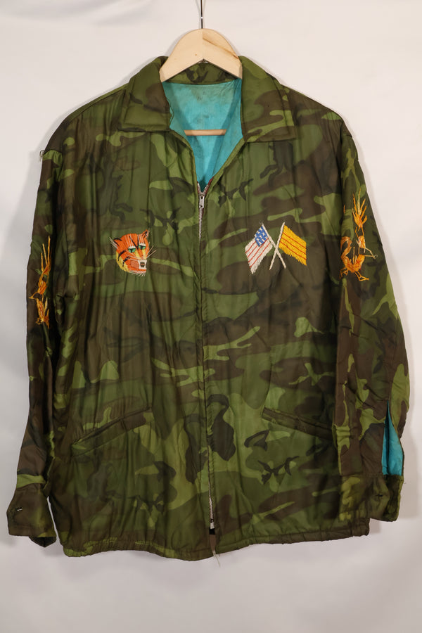 เสื้อแจ็คเก็ต Poncho Tour ลายพรางสงครามเวียดนามมือสองจาก DA NANG ช่วงปี 1970-71