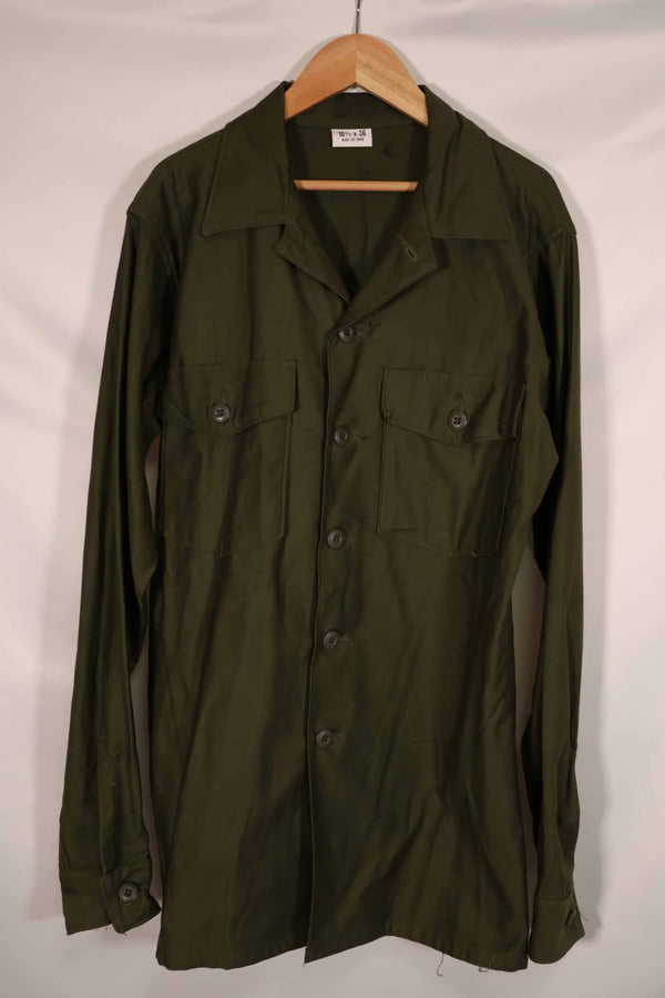เสื้อเชิ้ตยูทิลิตี้ OG-107 ของกองทัพบกสหรัฐฯ แท้ ต้นทศวรรษ 1960 สภาพเกือบใหม่ C