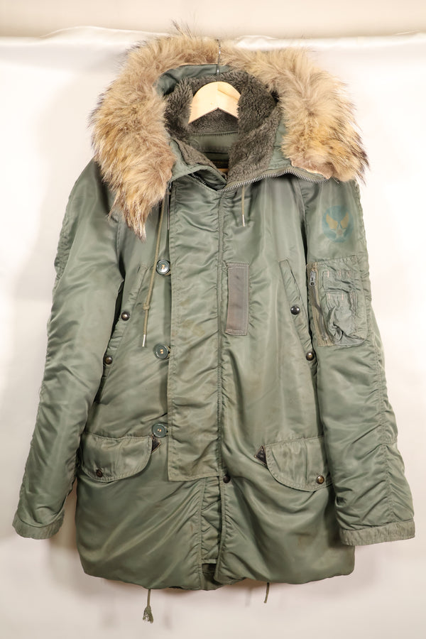 เสื้อแจ็คเก็ตนักบิน N-3B ของกองทัพอากาศสหรัฐฯ มือสองจากยุค 1950 พร้อมป้ายสีดำ