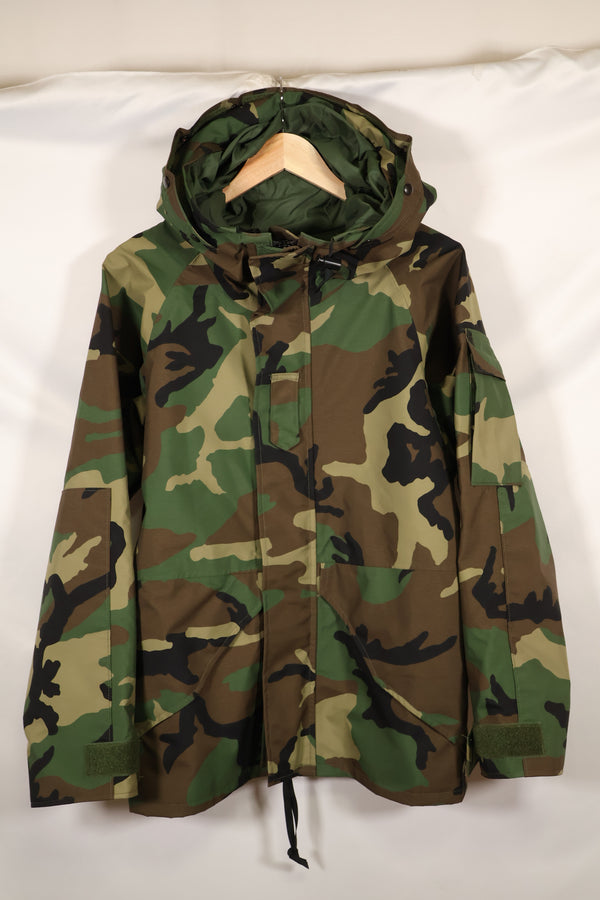 บัญชีปี 2004 X-S-S กองทัพสหรัฐฯ ลายพราง Woodland ECWCS Gen1 Gore-Tex รุ่นหลังมือสอง
