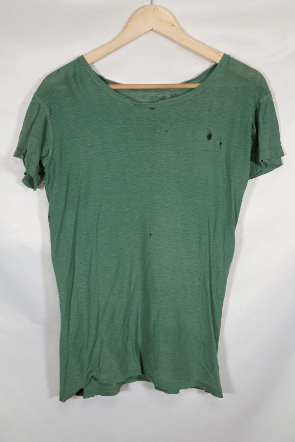 เสื้อกล้ามนาวิกโยธินสหรัฐฯ สมัยสงครามโลกครั้งที่ 2 ปี 1940 มือสอง มีรอยขาดเล็กน้อย