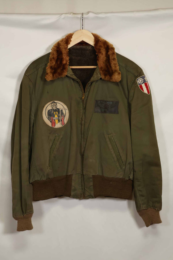 เสื้อแจ็คเก็ตนักบิน B-15 ของ CBI มือสองที่ผลิตในประเทศช่วงปี 1940