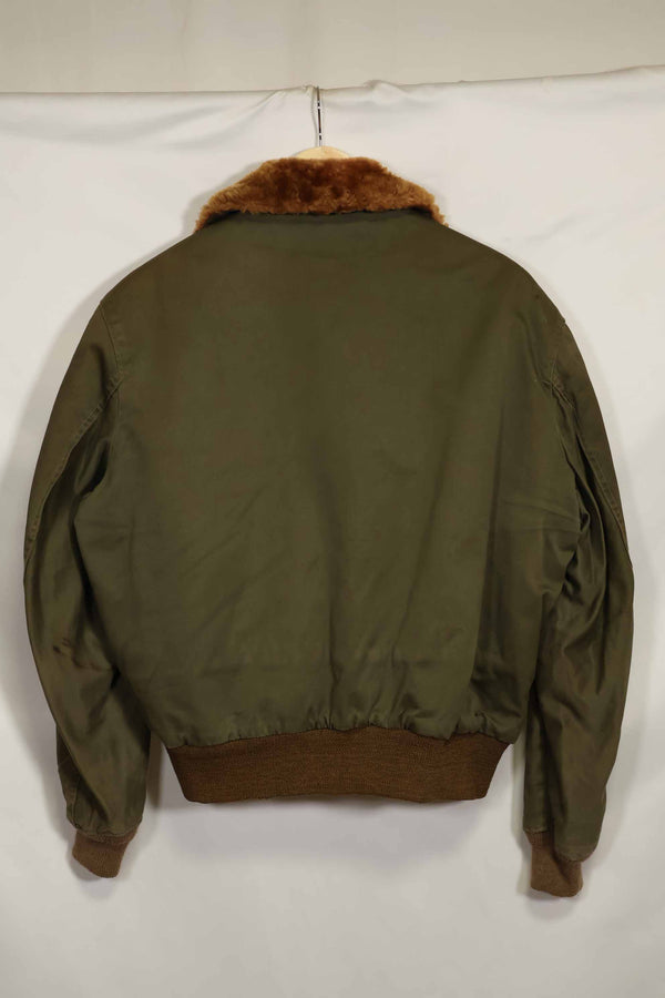 เสื้อแจ็คเก็ตนักบิน B-15 ของ CBI มือสองที่ผลิตในประเทศช่วงปี 1940