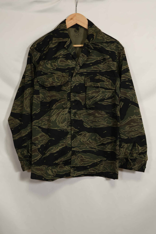 เสื้อเชิ้ตลายเสือ Silver Tiger ปี 1960 AM สภาพดี มือสอง