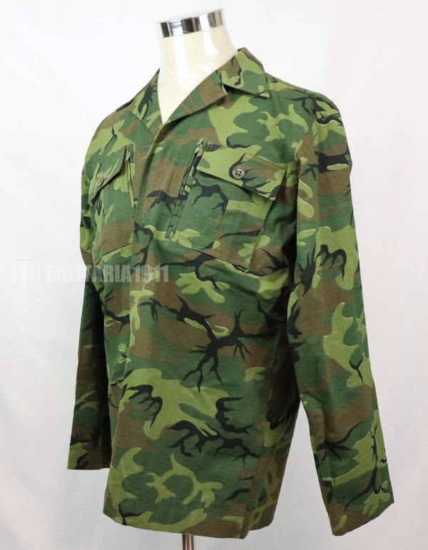 ชุดเสื้อและกางเกงสั่งทำพิเศษของ Airborne Advisor รุ่น M59 ERDL Replica (ผลิตโดย NCHS Inc.)