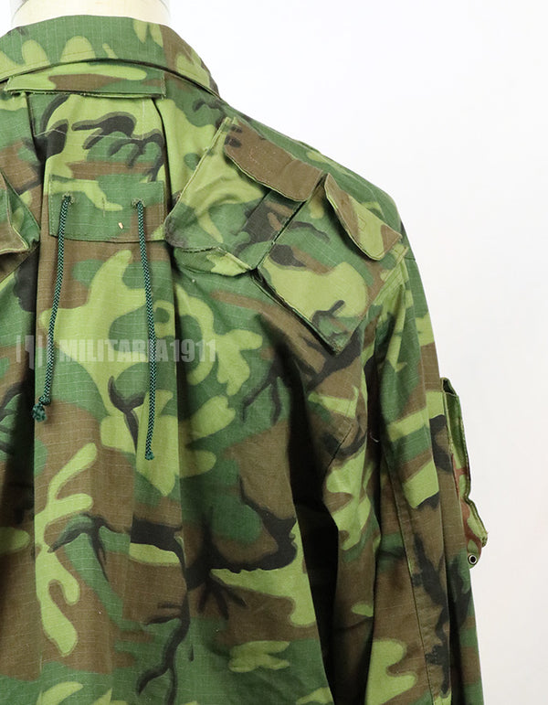 เสื้อคลุมทหารเรือจำลองของทีม SEAL ของกองทัพเรือสหรัฐฯ ทำจากผ้าแท้