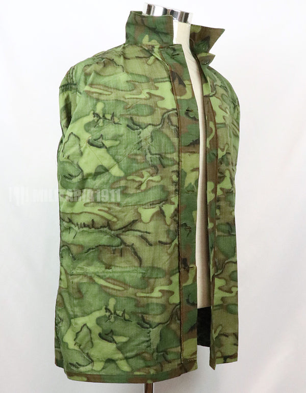 เสื้อคลุมทหารเรือจำลองของทีม SEAL ของกองทัพเรือสหรัฐฯ ทำจากผ้าแท้