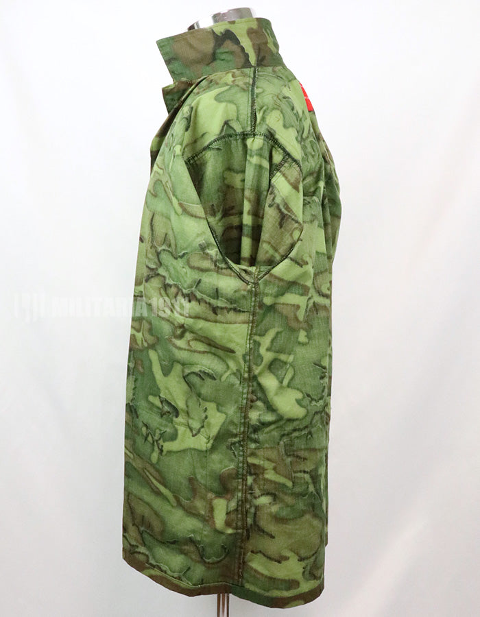 เสื้อคลุมทหารเรือจำลองของทีม SEAL ของกองทัพเรือสหรัฐฯ ทำจากผ้าแท้