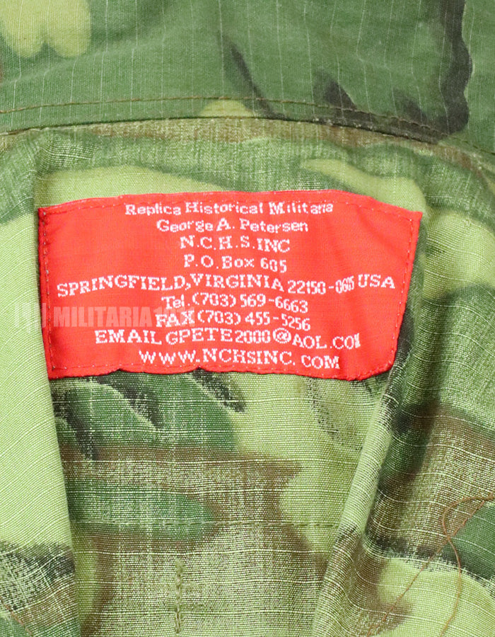เสื้อคลุมทหารเรือจำลองของทีม SEAL ของกองทัพเรือสหรัฐฯ ทำจากผ้าแท้