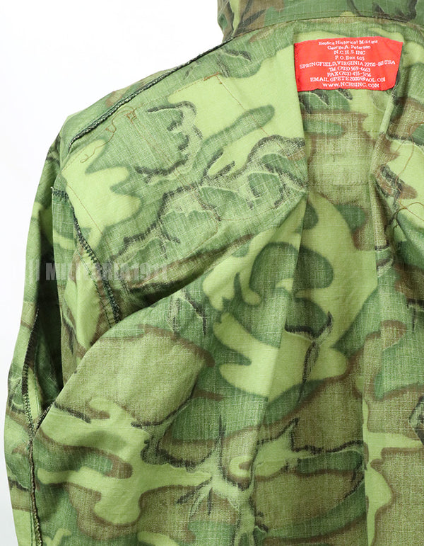เสื้อคลุมทหารเรือจำลองของทีม SEAL ของกองทัพเรือสหรัฐฯ ทำจากผ้าแท้