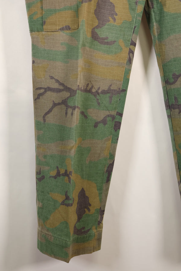 1970s สินค้าผลิตในท้องถิ่นโดยบุคคลทั่วไป ลายพราง ERDL ของกองทัพสหรัฐฯ แบบลอกเลียน กางเกงสแล็คทหาร มือสอง
