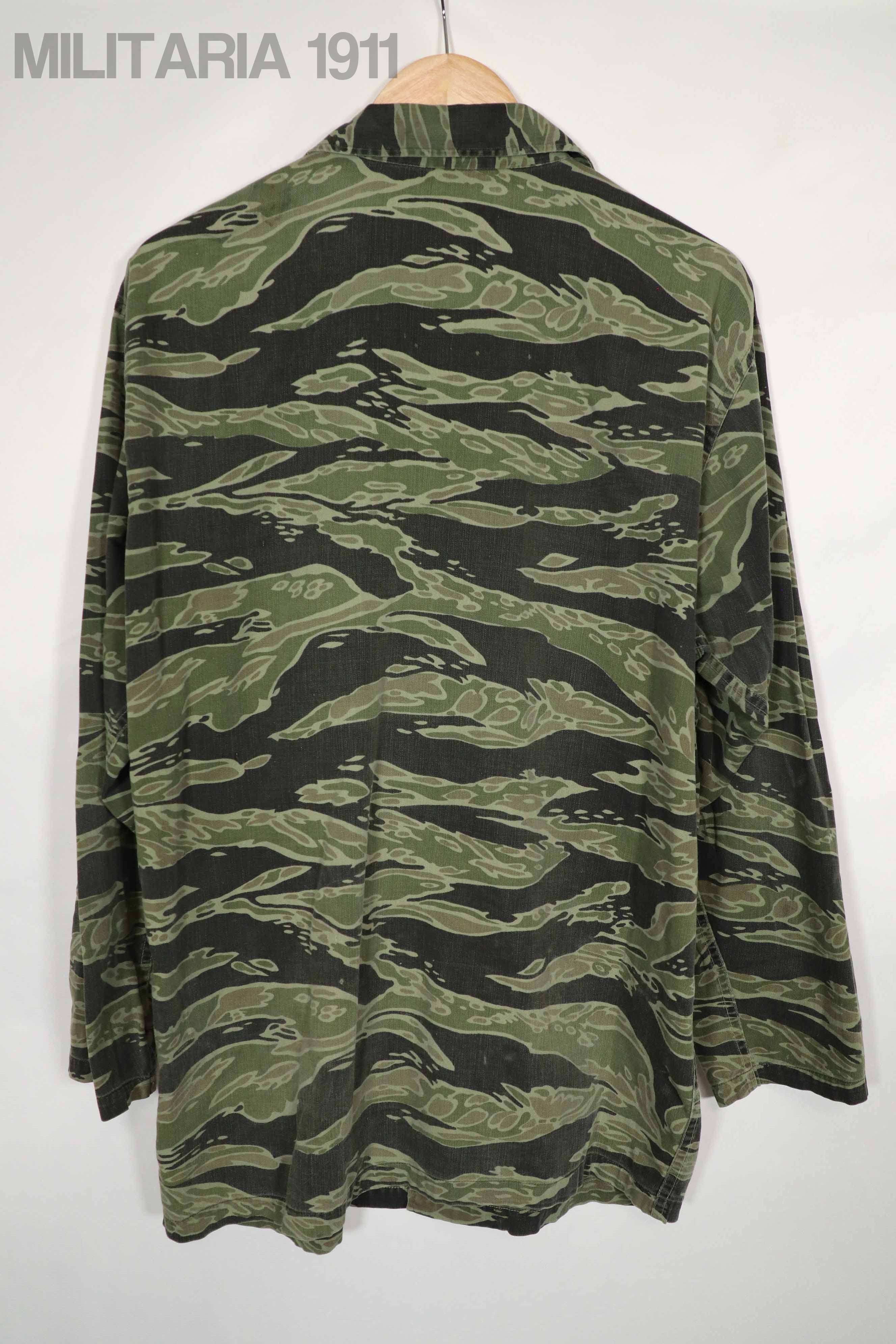 Real Late War Pattern Tiger Stripe Shirt, large size, missing buttons.