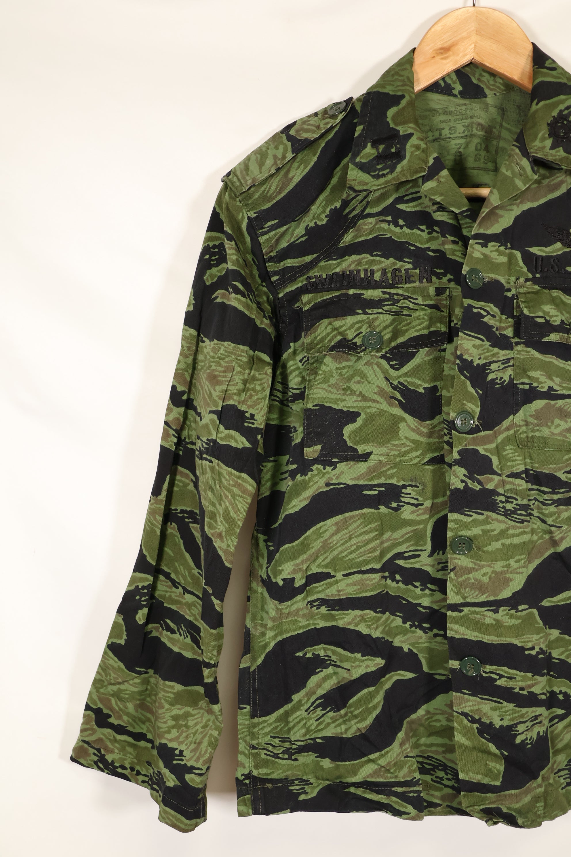 1968 and 1969 73rd surveillance airplane company direct embroidery VNMC 4th pattern tiger stripe set, never used