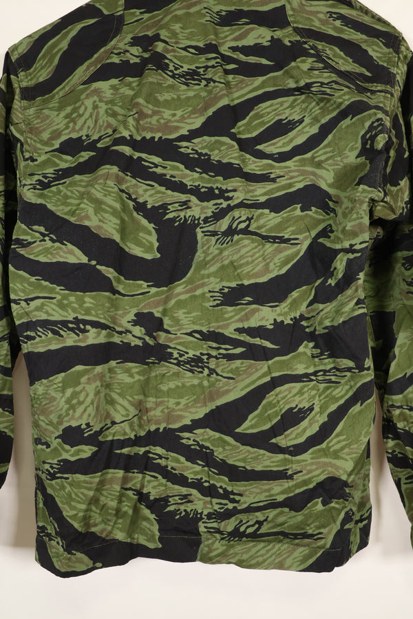 1968 and 1969 73rd surveillance airplane company direct embroidery VNMC 4th pattern tiger stripe set, never used