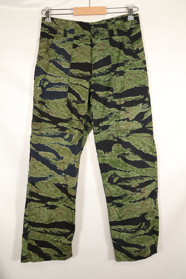 1968 and 1969 73rd surveillance airplane company direct embroidery VNMC 4th pattern tiger stripe set, never used