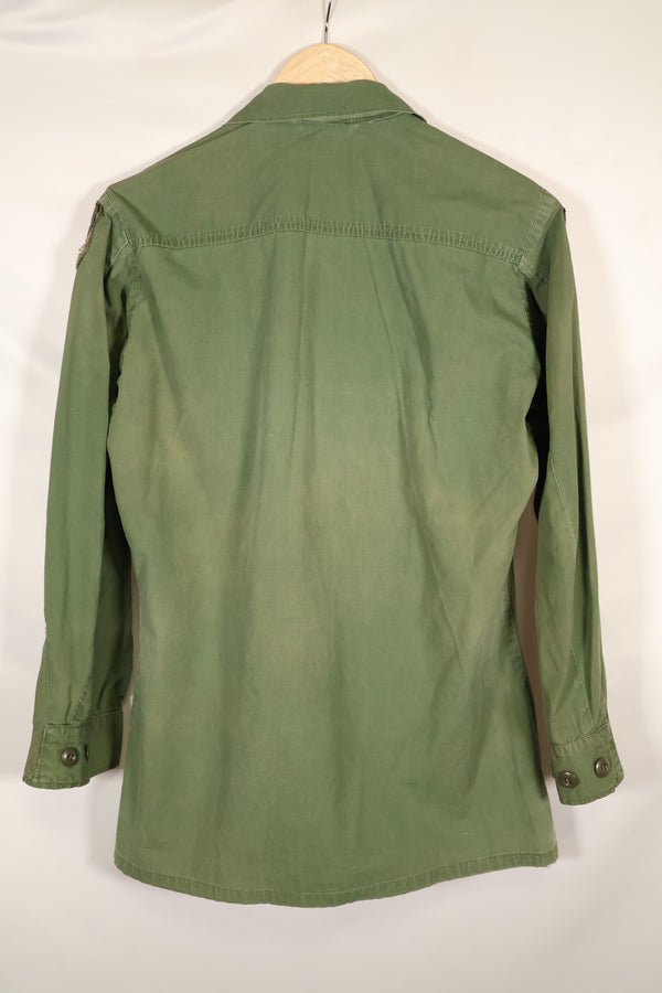 สัญญาปี 1967 ประมาณ S-R รุ่นที่ 3 เสื้อแจ็คเก็ตพรางป่า 73rd Surveillance Airplane Company (กองบินลาดตระเวนที่ 73) ป้ายติดครั้งแรก สินค้ามือสอง