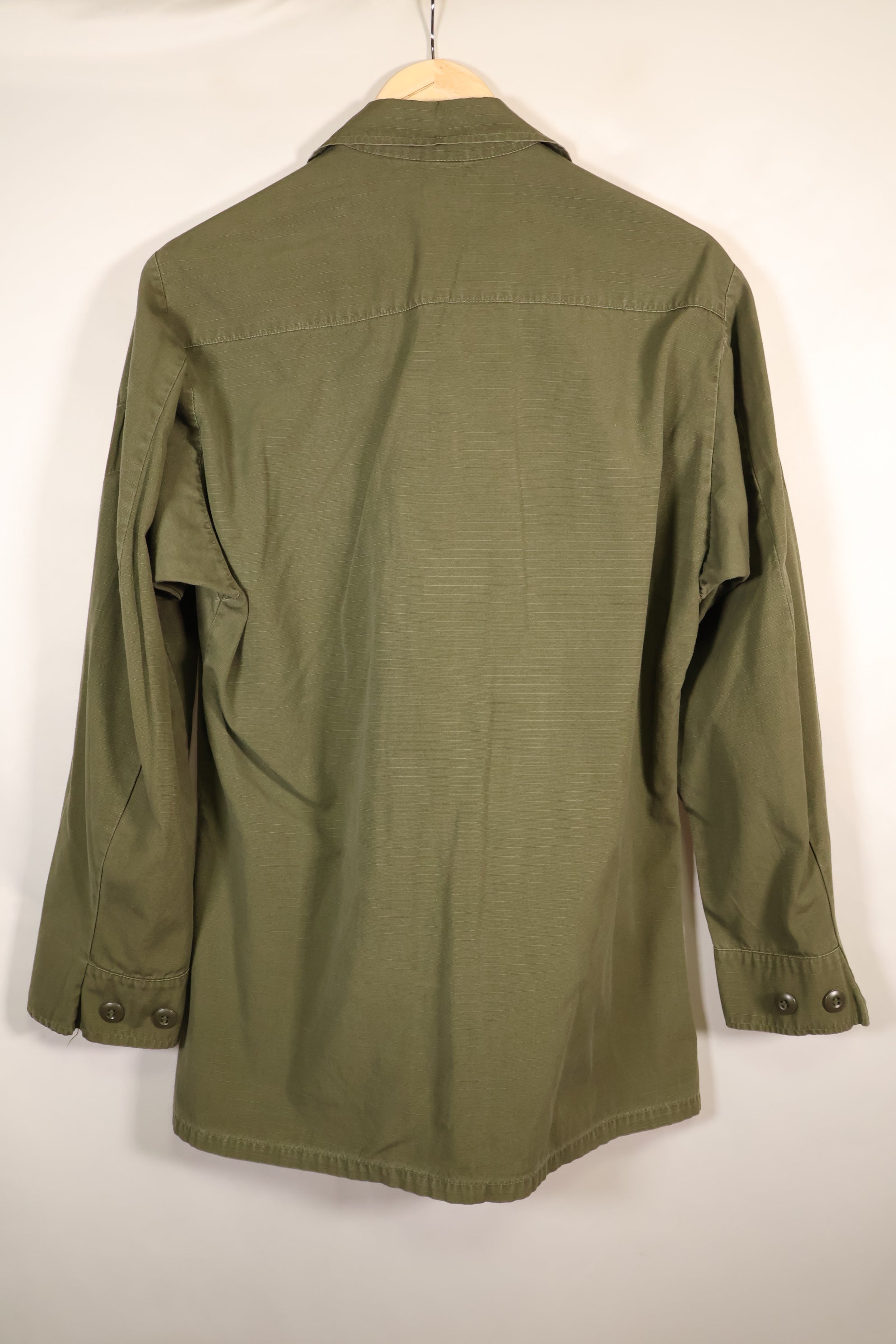 สัญญาปี 1969, S-R, รุ่นที่ออกโดยกองทัพอากาศสหรัฐฯ (USAF), แจ็กเก็ตสนามแบบป่า รุ่นที่ 4, มือสอง