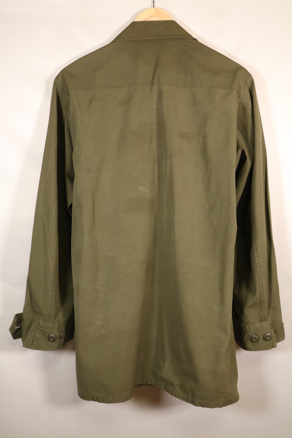 ปลายทศวรรษ 1960, S-L, กองทัพสหรัฐฯ, แจ็กเก็ตสนามแบบที่ 4 สำหรับป่าดงดิบ, มีแผ่นปะเพิ่มเติม, มือสอง