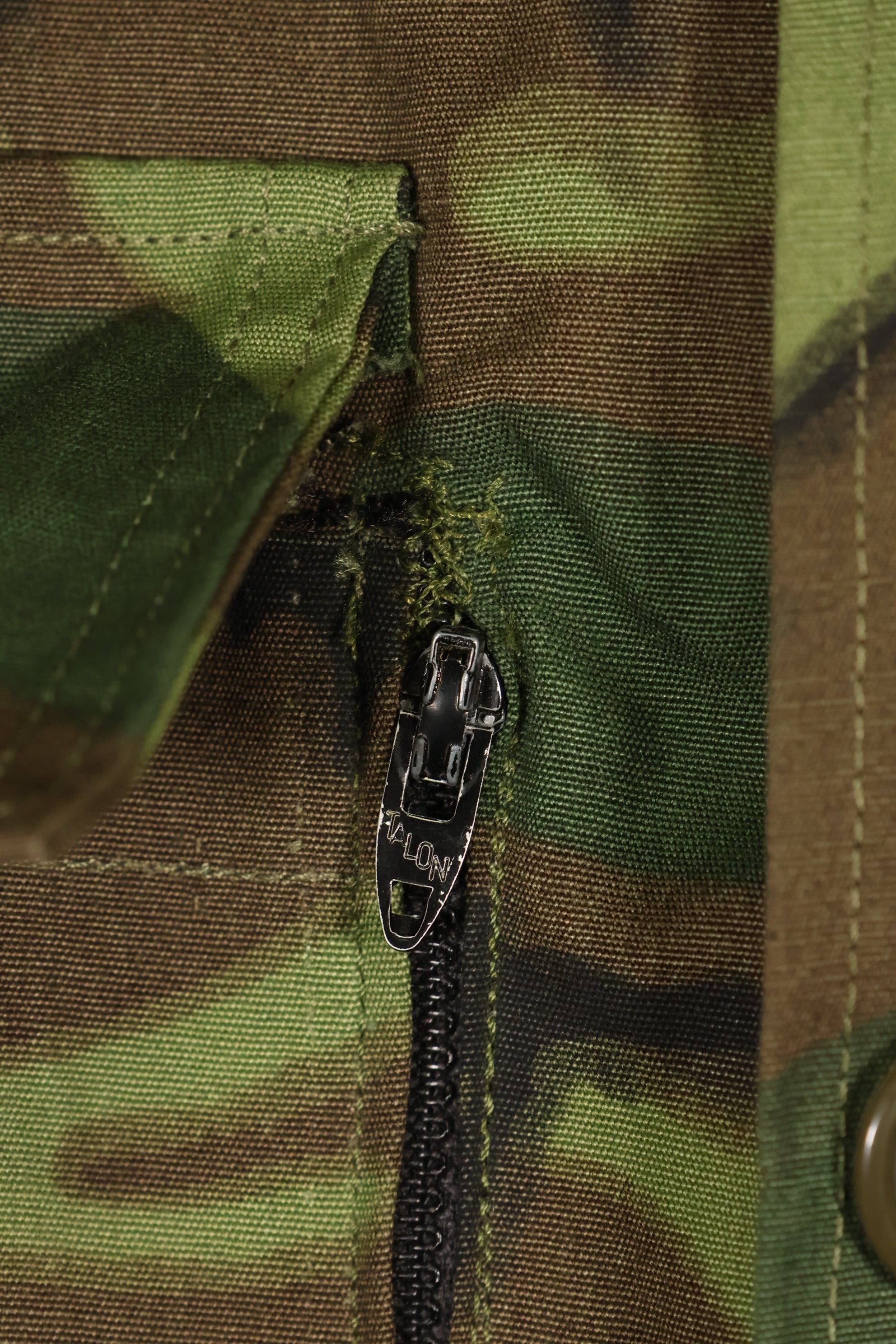 Estimated circa 1967 Deadstock US ARMY Advisor ERDL Camouflage Non Rip M59 Cut Shirt Unused