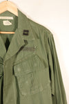 เสื้อแจ็กเก็ตแบบ Jungle Fatigue รุ่นที่ 4 ตามสัญญาปี 1969, M-R, มีแผ่นปะเพิ่มเติม, มือสอง