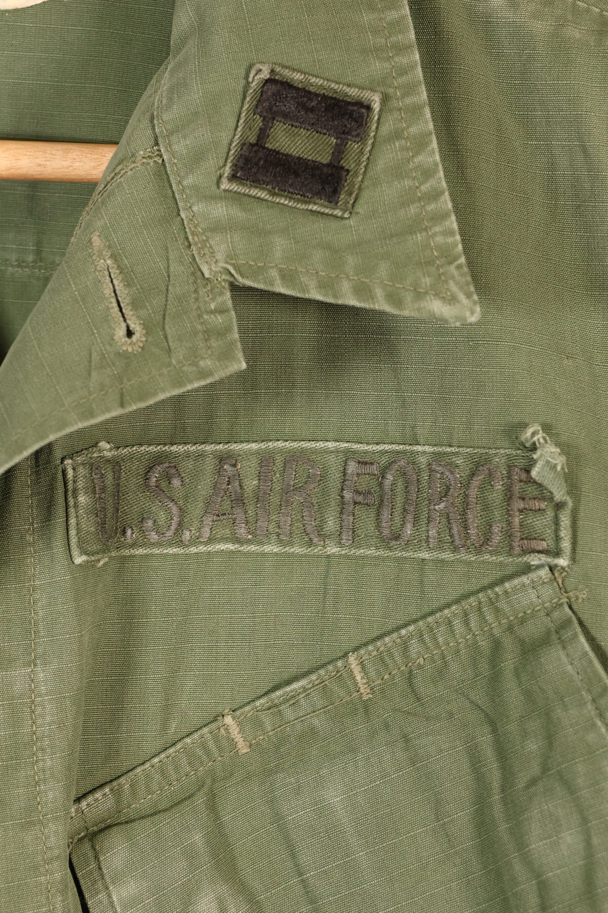เสื้อแจ็กเก็ตแบบ Jungle Fatigue รุ่นที่ 4 ตามสัญญาปี 1969, M-R, มีแผ่นปะเพิ่มเติม, มือสอง