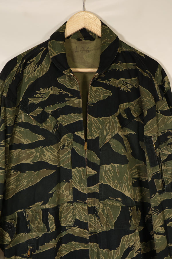 1960年代中頃　サイズ 46　沖縄タイガーパターン　タイガーストライプ フライトスーツ　中古品