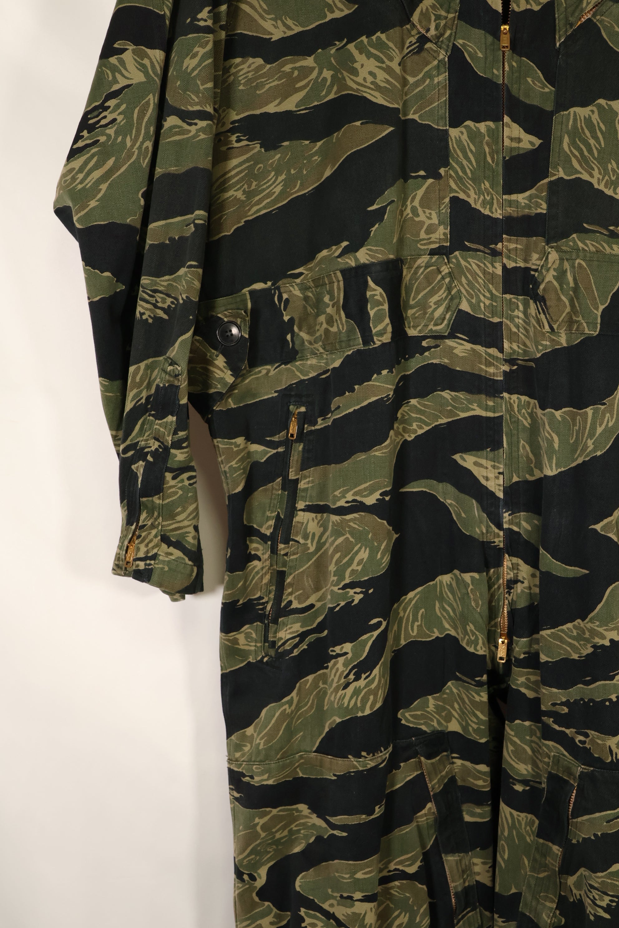 1960年代中頃　サイズ 46　沖縄タイガーパターン　タイガーストライプ フライトスーツ　中古品