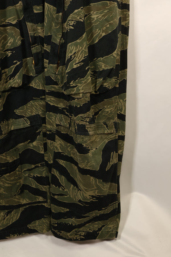 1960年代中頃　サイズ 46　沖縄タイガーパターン　タイガーストライプ フライトスーツ　中古品