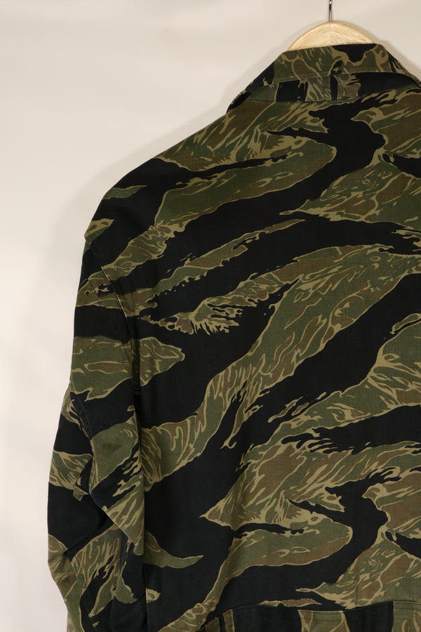 1960年代中頃　サイズ 46　沖縄タイガーパターン　タイガーストライプ フライトスーツ　中古品