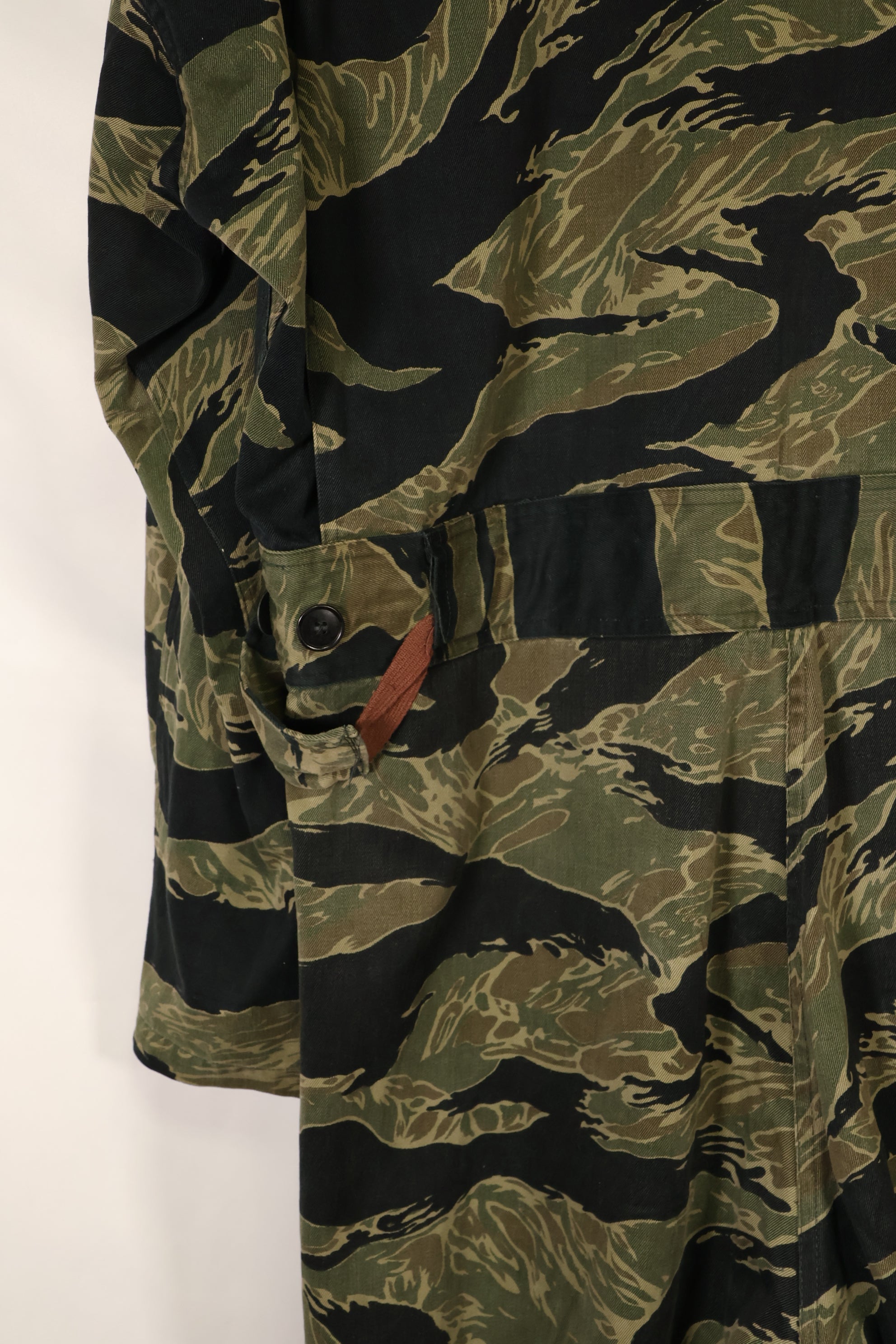 1960年代中頃　サイズ 46　沖縄タイガーパターン　タイガーストライプ フライトスーツ　中古品