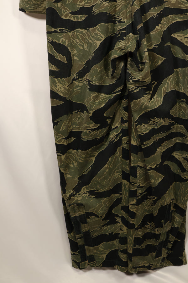 1960年代中頃　サイズ 46　沖縄タイガーパターン　タイガーストライプ フライトスーツ　中古品