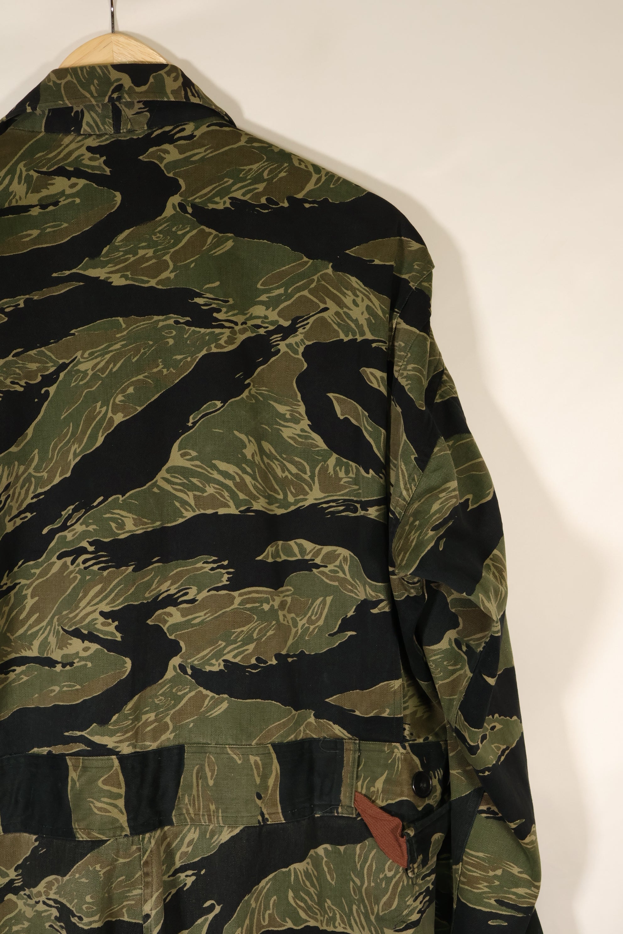 1960年代中頃　サイズ 46　沖縄タイガーパターン　タイガーストライプ フライトスーツ　中古品