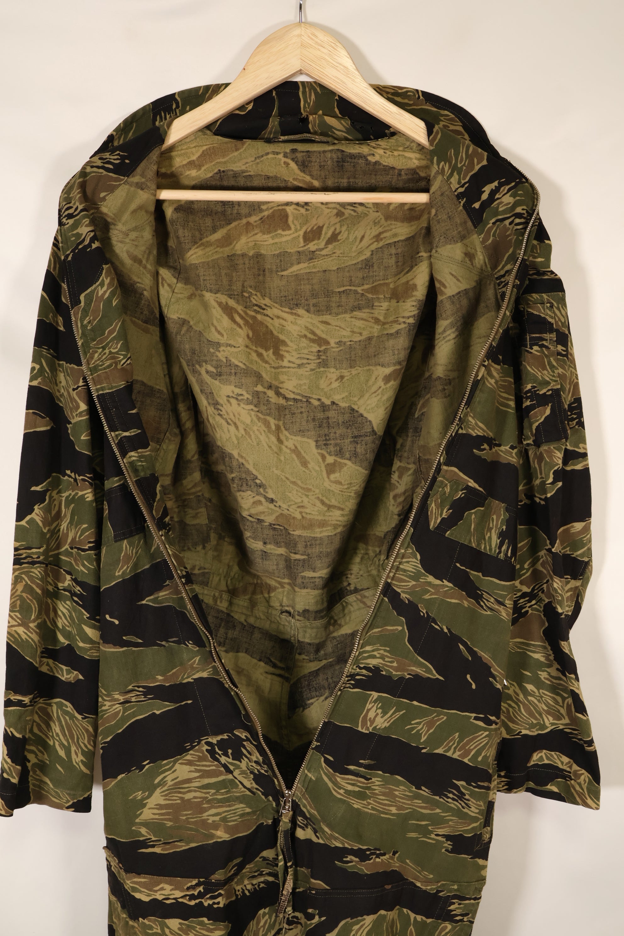 Mid-1960s Okinawa Tiger Pattern Tiger Stripe Flight Suit Used