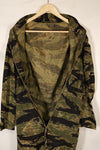 Mid-1960s Okinawa Tiger Pattern Tiger Stripe Flight Suit Used