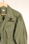 เสื้อแจ็คเก็ตแบบป่า รุ่นที่ 3 ตามสัญญาปี 1967, M-R, กองทัพสหรัฐฯ, มีตราติด, มือสอง
