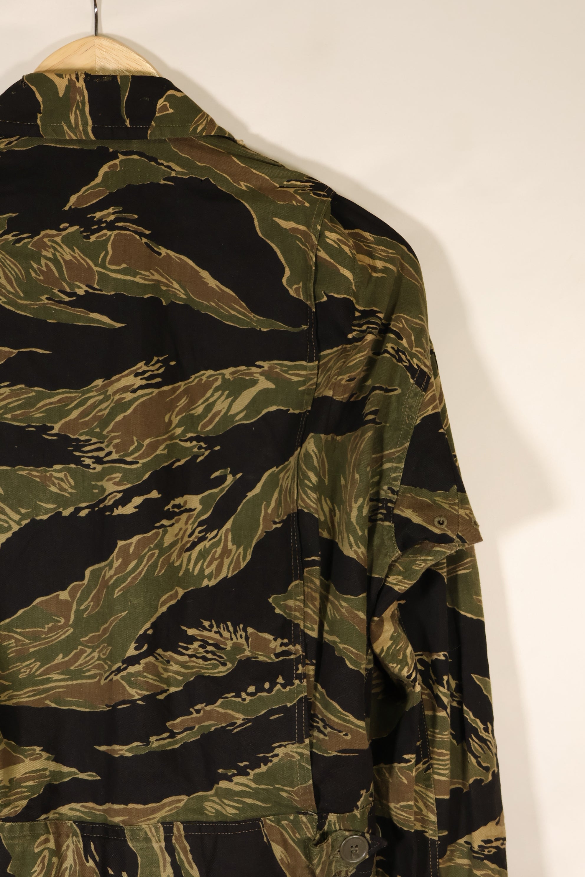 Mid-1960s Okinawa Tiger Pattern Tiger Stripe Flight Suit Used