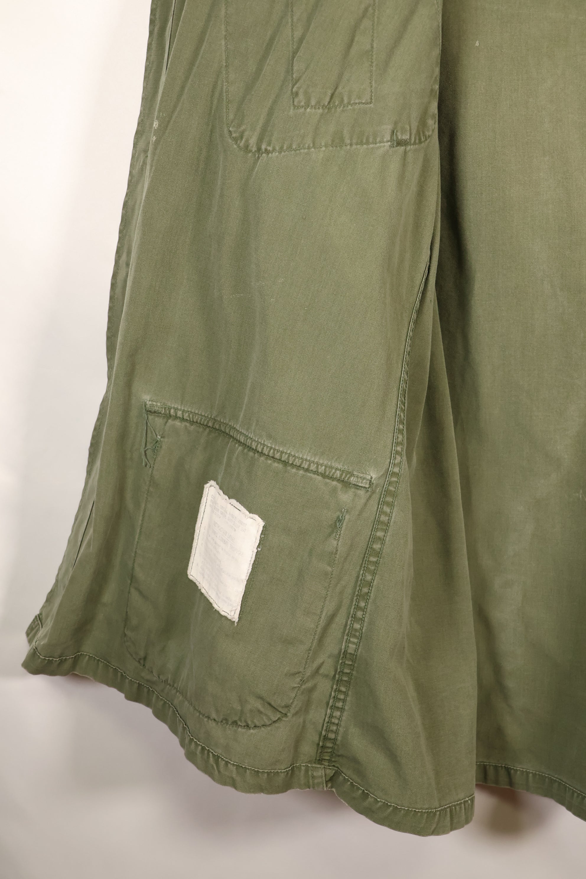 เสื้อแจ็คเก็ตแบบป่า รุ่นที่ 3 ตามสัญญาปี 1967, M-R, กองทัพสหรัฐฯ, มีตราติด, มือสอง