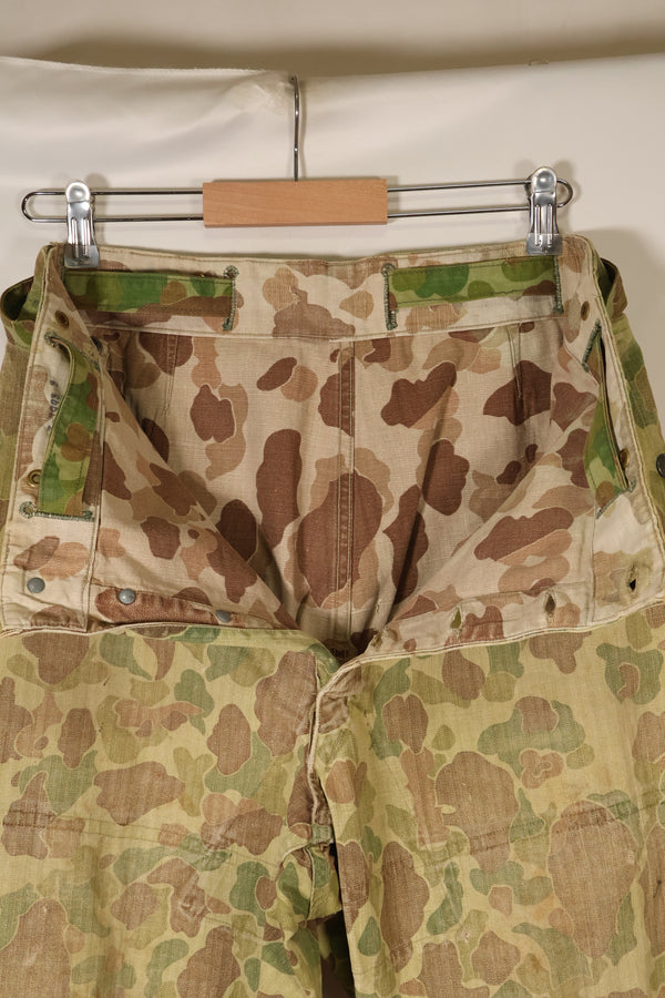 ทศวรรษ 1940 สงครามโลกครั้งที่ 2 USMC P-44 ลายพรางฟร็อกสกิน กางเกงล่าสัตว์น้ำ มีรอยซ่อมแซม สินค้ามือสอง