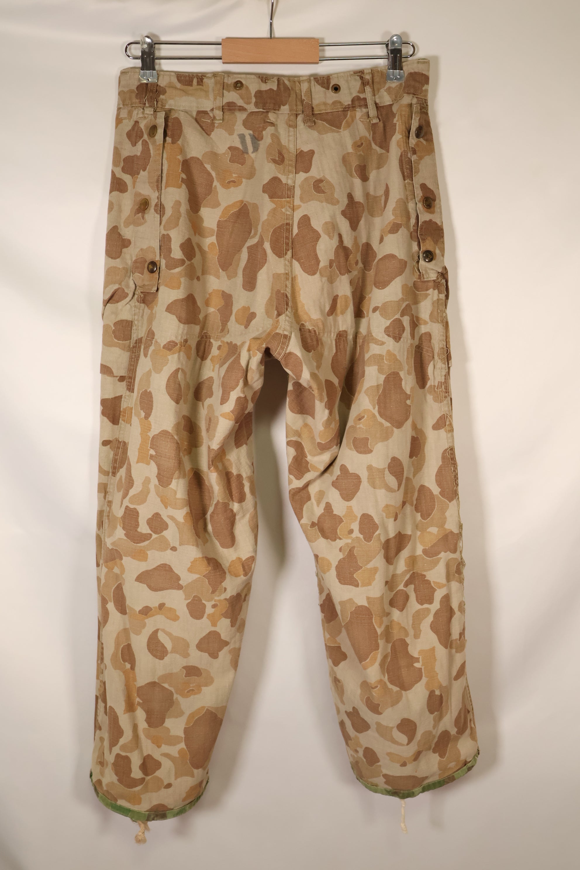 1940s WWII USMC P-44 Frogskin Camouflage Pants, Good Condition, Some Fading, Used