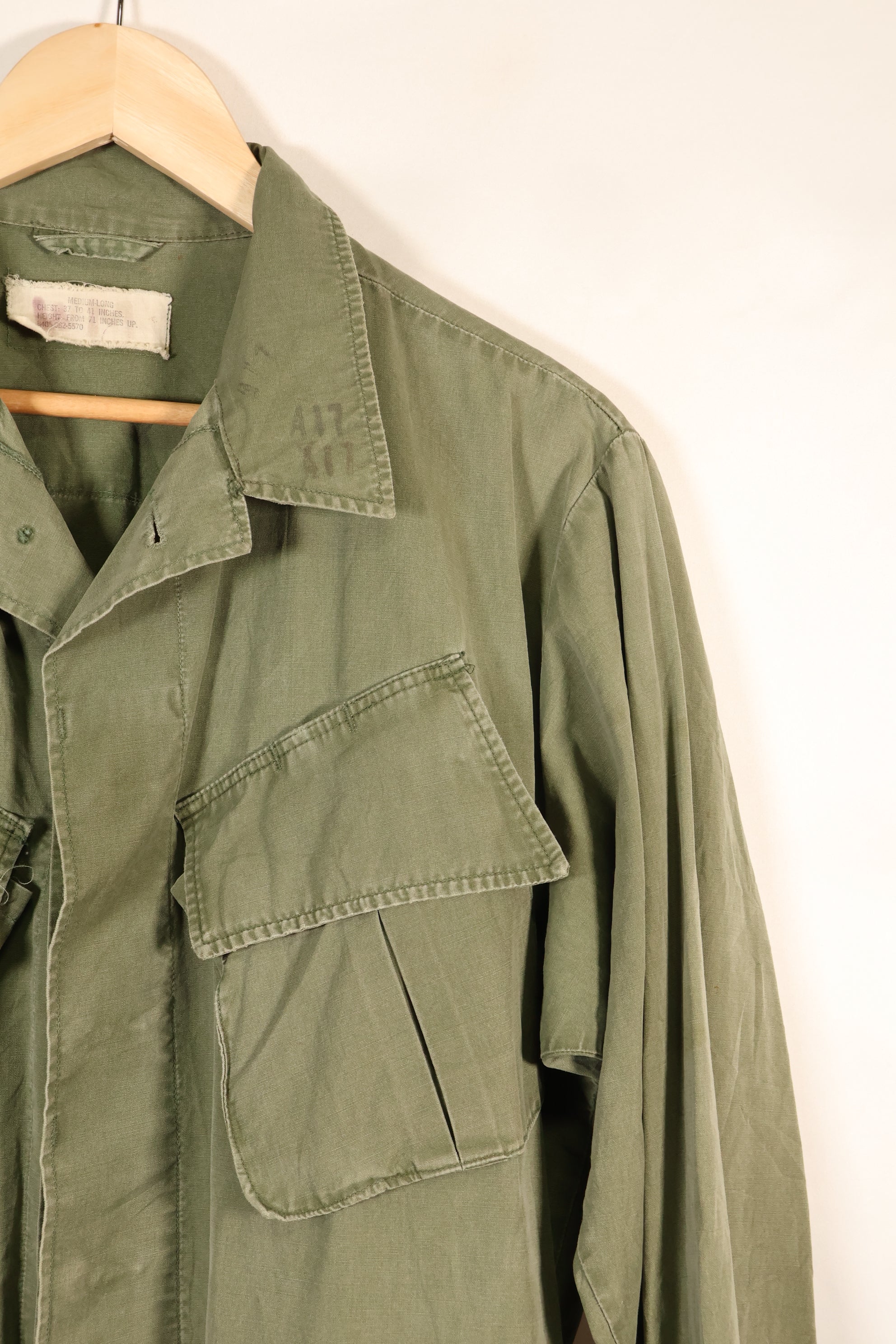 1967 Contract, M-L, Non-Ripstop, 3rd Model Jungle Fatigue Jacket, Faded, Used